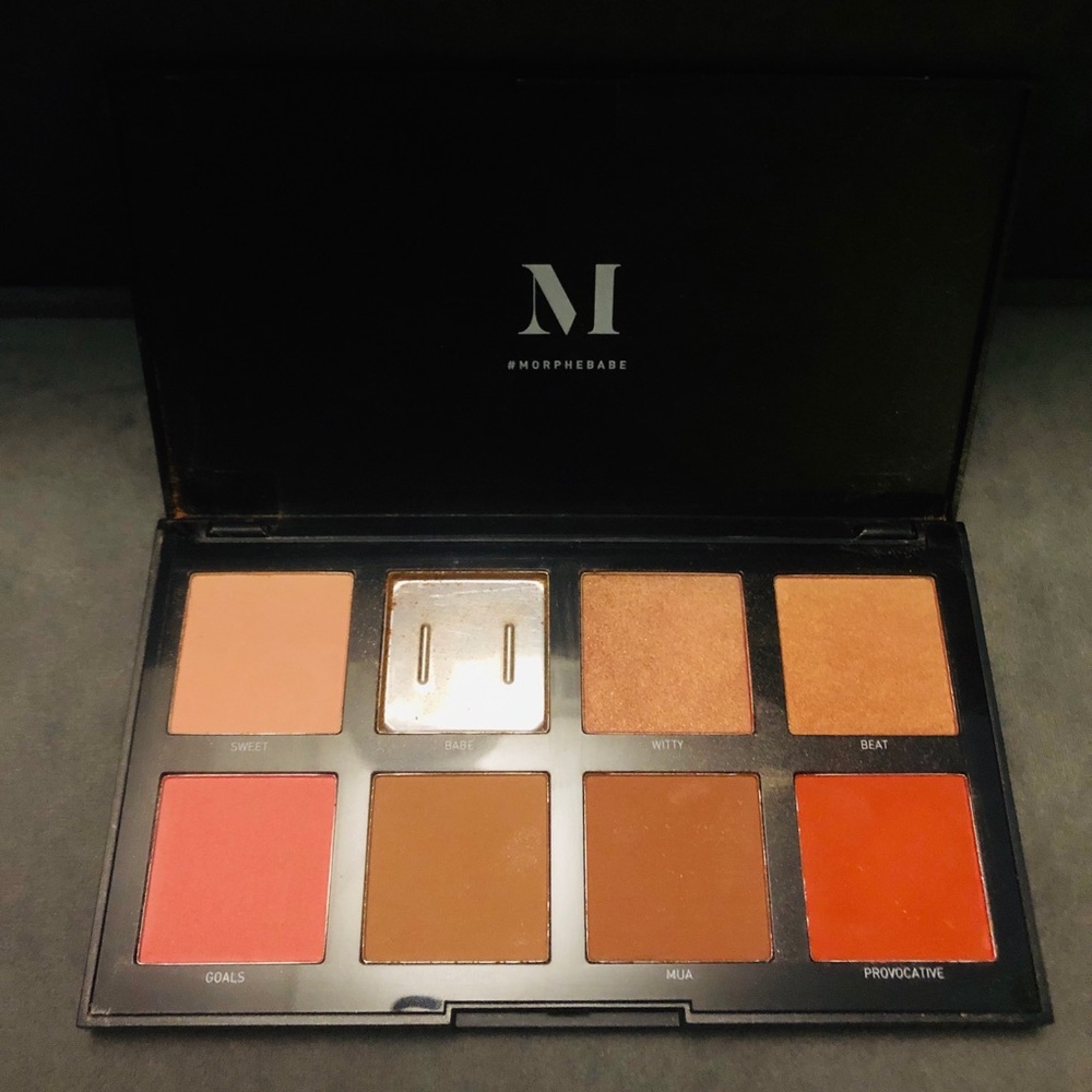 BROKEN MORPHE blush palette